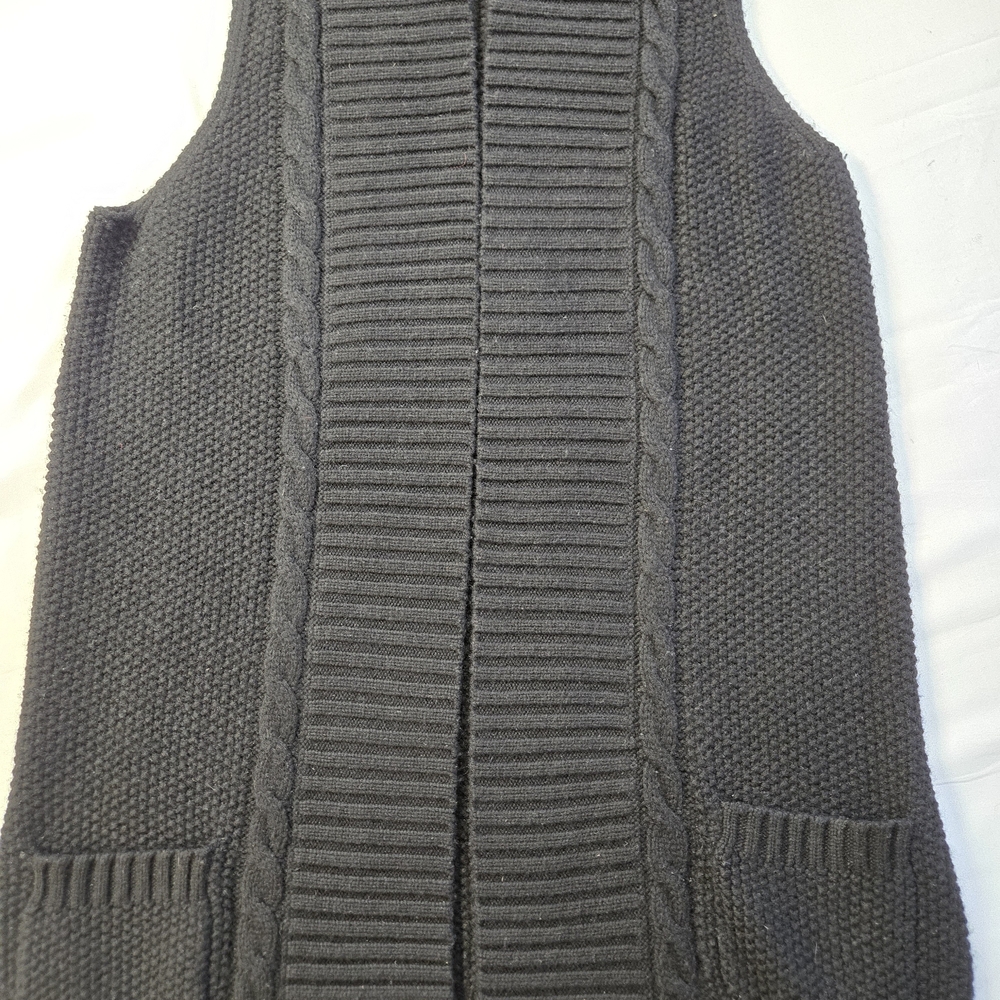 Chic Charcoal Sleeveless Cardigan